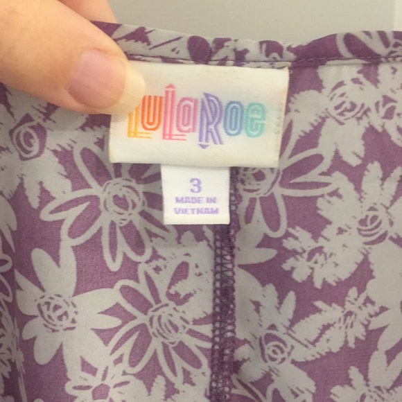 Purple floral lightweight layering piece - Picture 2 of 3